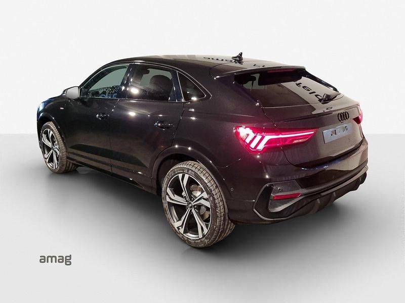 Gebraucht Audi Q3 Sportback Attraction 150 PS (110 kW) 2024 Gletscherweiss metallic SUV