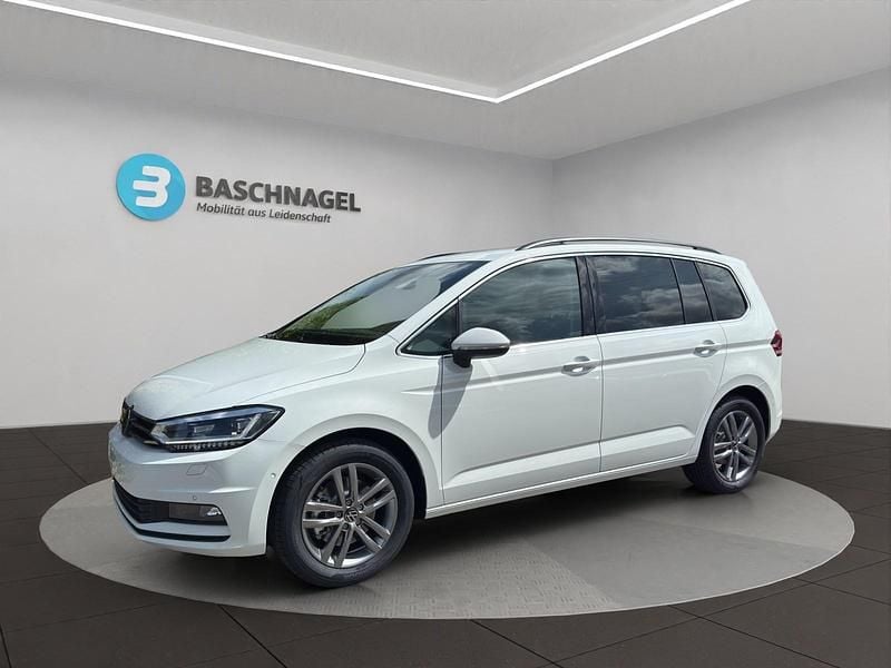 Weiss Neu 2025 VW Touran Comfortline Van / Kleinbus | CHF 48’412 (Fairer Preis) - Bild 1/4