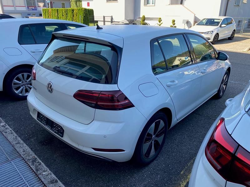 Gebraucht VW e-Golf 100 kW (136 PS) 2019 Kleinwagen