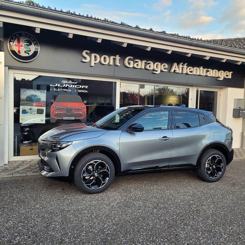 Neu Alfa Romeo GT Junior 146 PS (107 kW) 2025 Kombi