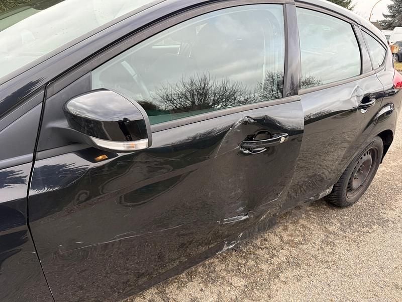 Gebraucht Ford Focus Trend 125 PS (91 kW) 2016