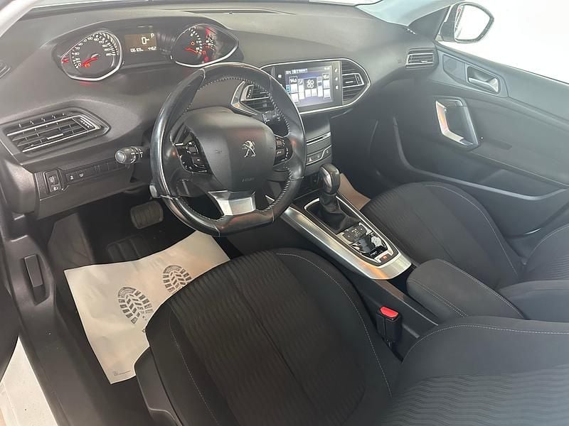 Gebraucht Peugeot 308 SW Active 150 PS (110 kW) 2016 Kombi