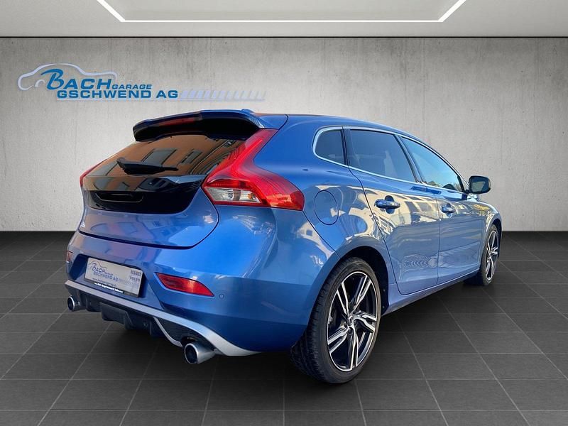 Gebraucht Volvo V40 R-Design Momentum 245 PS (180 kW) 2016 Limousine