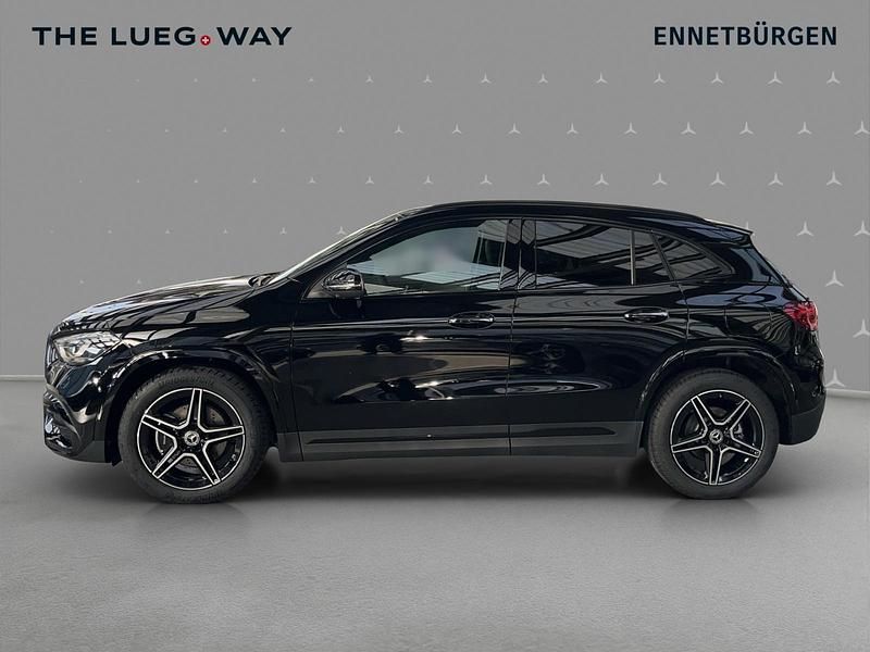 Gebraucht Mercedes GLA200 163 PS (119 kW) 2024 Schwarz SUV