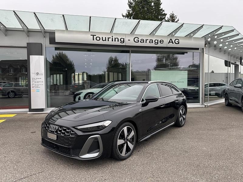 Gebraucht Audi A5 Ambiente 204 PS (150 kW) 2025 Schwarz Coupé