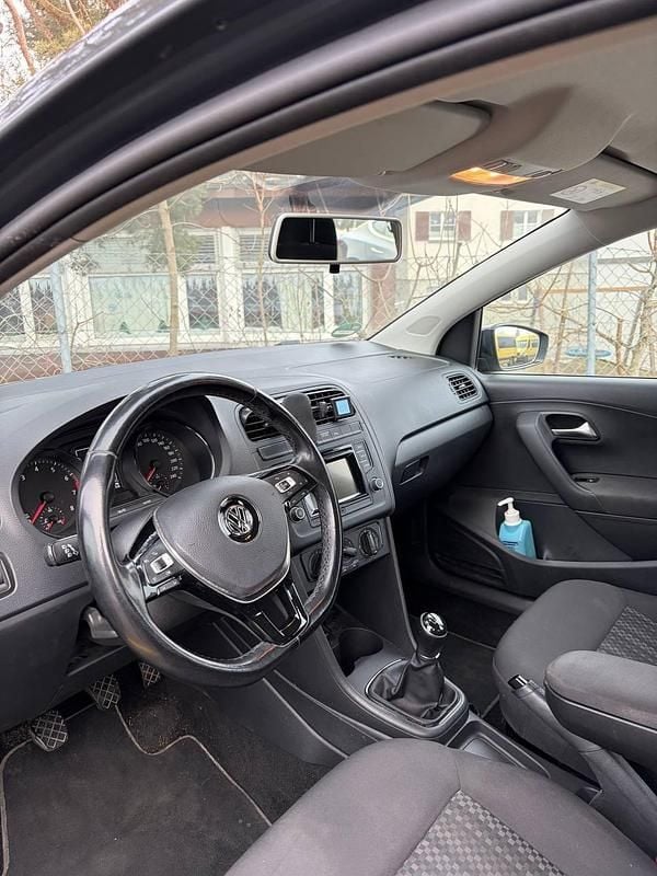 Gebraucht VW Polo Trendline 90 PS (66 kW) 2016