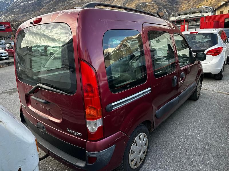 Gebraucht Renault Kangoo 95 PS (69 kW) 2005 Van / Kleinbus