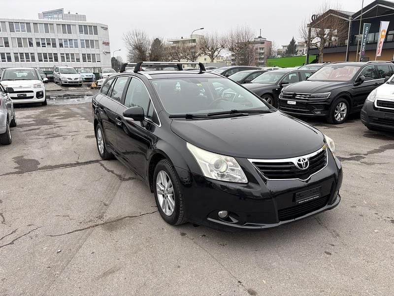 Gebraucht Toyota Avensis Luna 152 PS (111 kW) 2011 Kombi