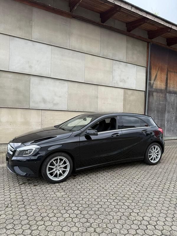 Gebraucht Mercedes A180 122 PS (89 kW) 2013