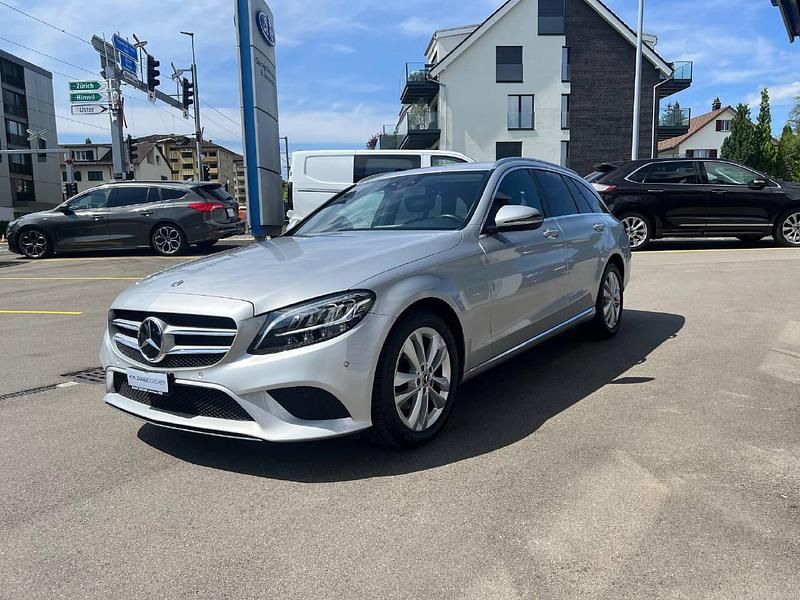 Gebraucht Mercedes C180 Avantgarde 156 PS (114 kW) 2018 Kombi