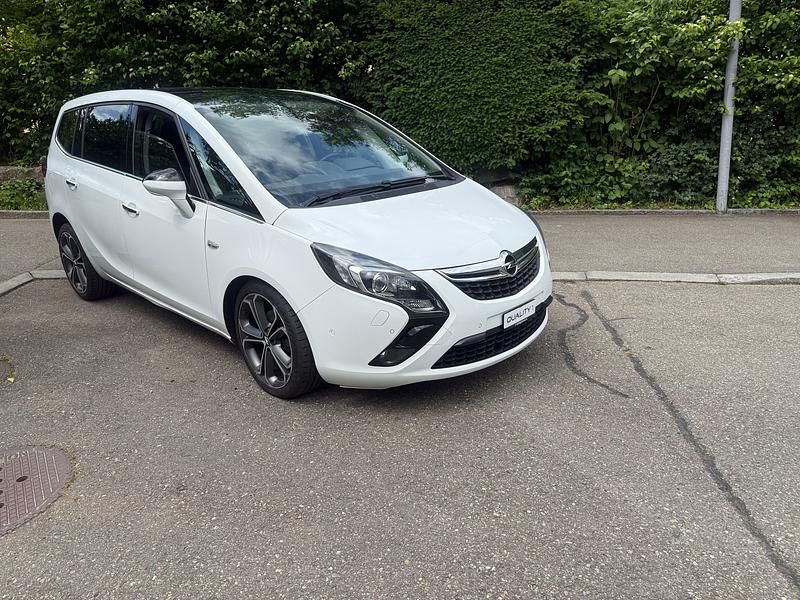 Gebraucht Opel Zafira Tourer Cosmo 140 PS (102 kW) 2013 Van / Kleinbus