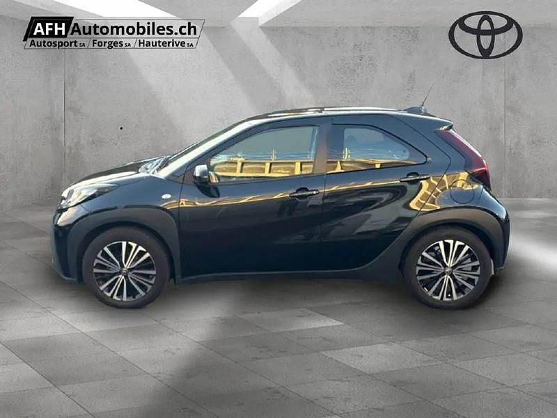 Gebraucht Toyota Aygo X 72 PS (52 kW) 2025 Schwarz SUV