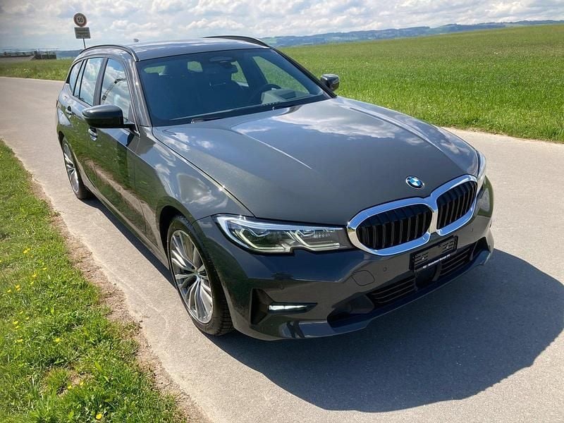 Gebraucht BMW 320 Luxury Line 190 PS (139 kW) 2020 Kombi