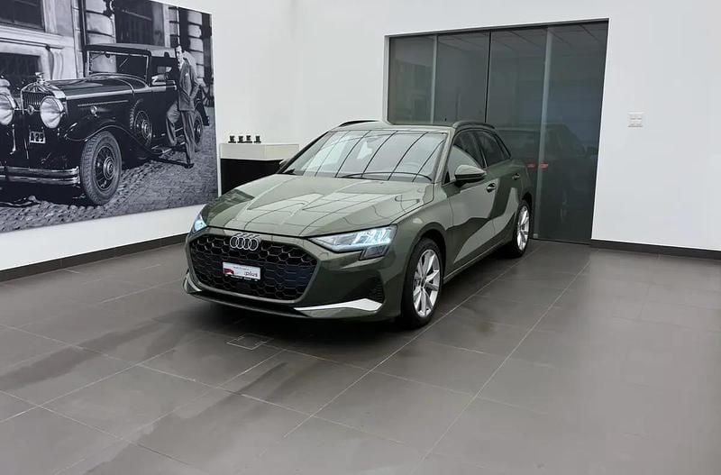 Gebraucht Audi A3 Sportback e-tron Advanced 150 PS (110 kW) 2026 Grün Kleinwagen