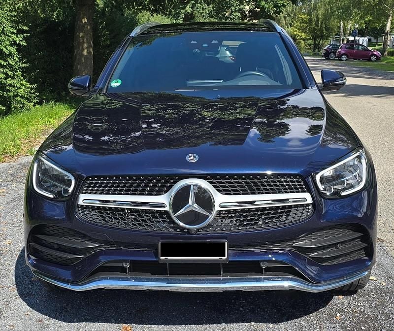 Gebraucht Mercedes GLC300 AMG line 245 PS (180 kW) 2021