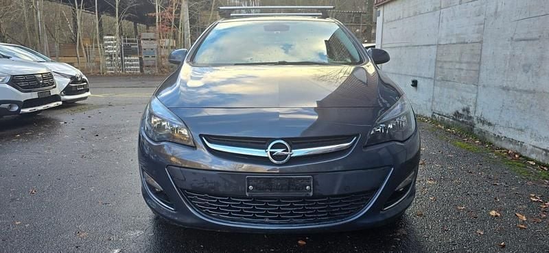Gebraucht Opel Astra 140 PS (102 kW) 2013