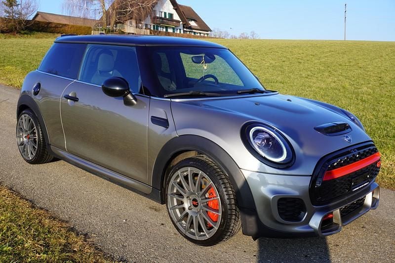 Gebraucht Mini John Cooper Works 231 PS (169 kW) 2019 Silber Kleinwagen