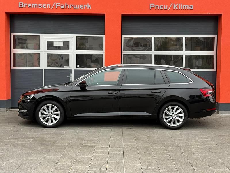 Gebraucht Skoda Superb Style 200 PS (147 kW) 2023 Kombi