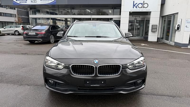 Gebraucht BMW 320 Luxury Line 190 PS (139 kW) 2016 Kombi