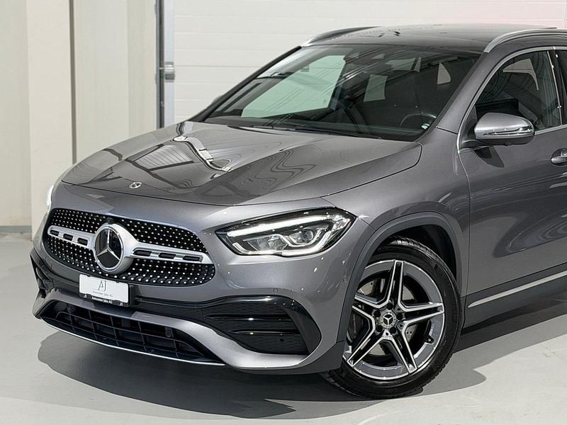 Gebraucht Mercedes GLA250 AMG line 224 PS (164 kW) 2023 SUV