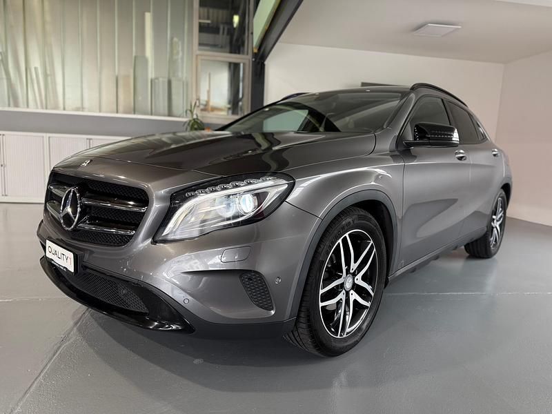 Gebraucht Mercedes GLA200 Night 156 PS (114 kW) 2015 SUV
