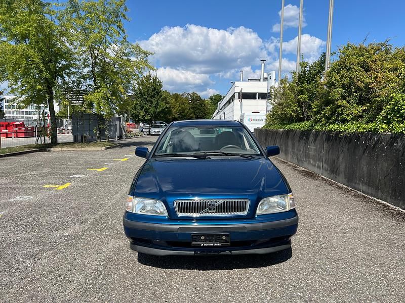 Gebraucht Volvo S40 105 PS (77 kW) 1998 Limousine