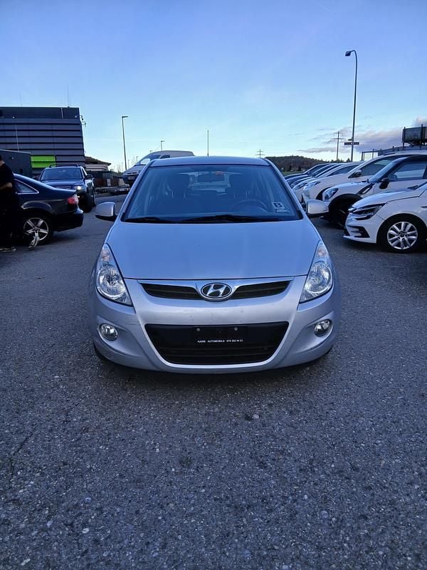 Gebraucht 2012 Hyundai i20 Style | CHF 1’900 - Bild 1/4