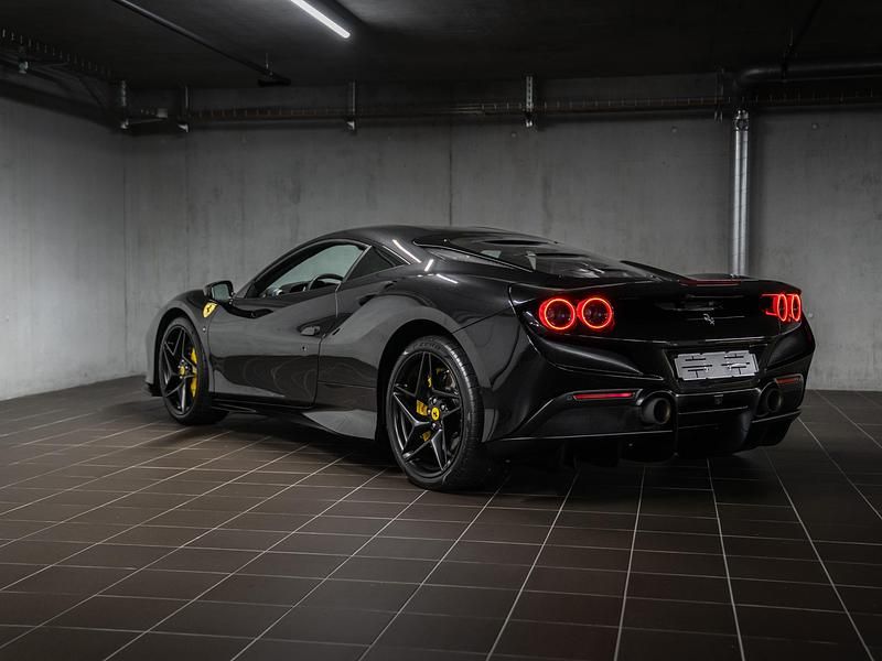 Gebraucht Ferrari F8 720 PS (529 kW) 2021