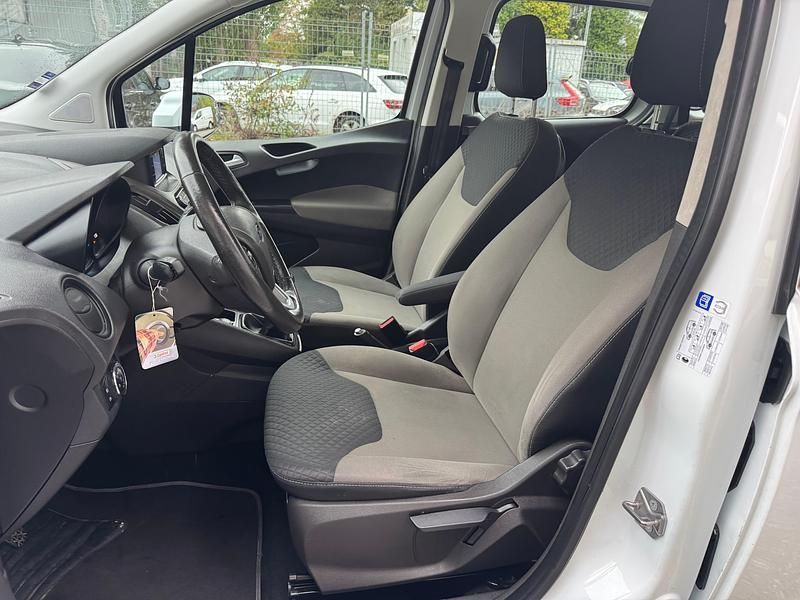 Gebraucht Ford Tourneo Courier Trend 100 PS (73 kW) 2019 Van / Kleinbus