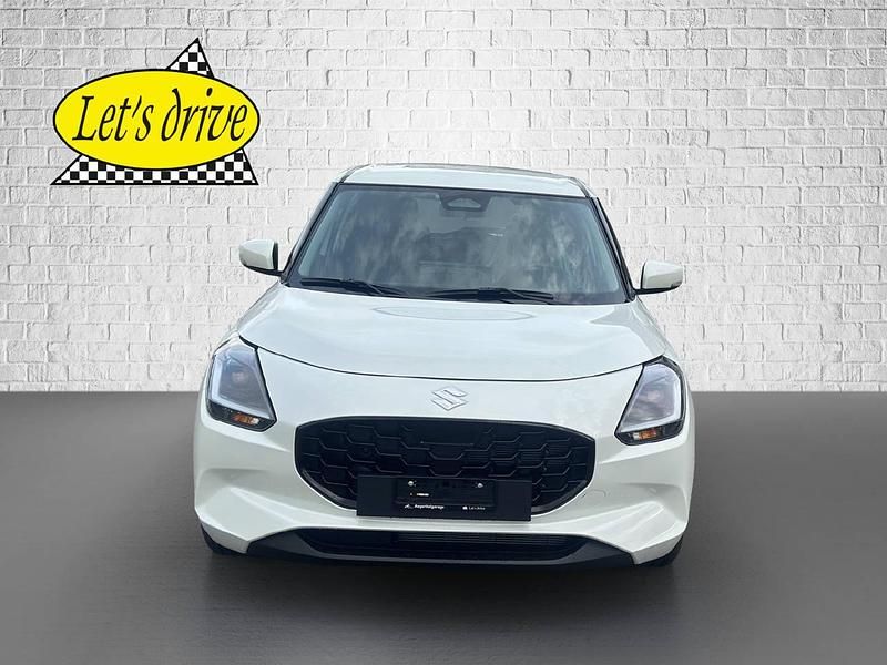 Neu Suzuki Swift 82 PS (60 kW) 2025 Limousine