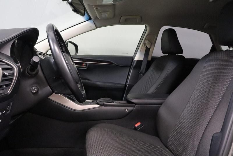 Gebraucht Lexus NX300h 197 PS (144 kW) 2017 SUV