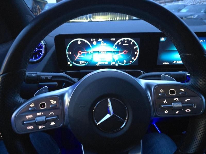 Gebraucht Mercedes GLA35 AMG AMG 306 PS (225 kW) 2021 SUV