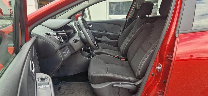 Gebraucht Renault Clio IV Expression 90 PS (66 kW) 2015 Limousine