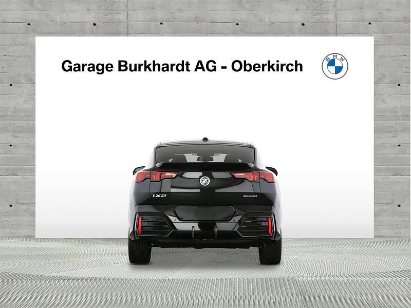 Neu BMW iX2 M Sport 230 kW (313 PS) 2025 Schwarz SUV