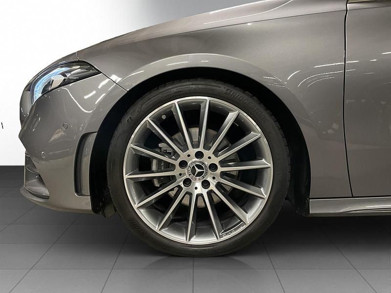 Gebraucht Mercedes A200 AMG line 163 PS (119 kW) 2022 Anthrazit Limousine