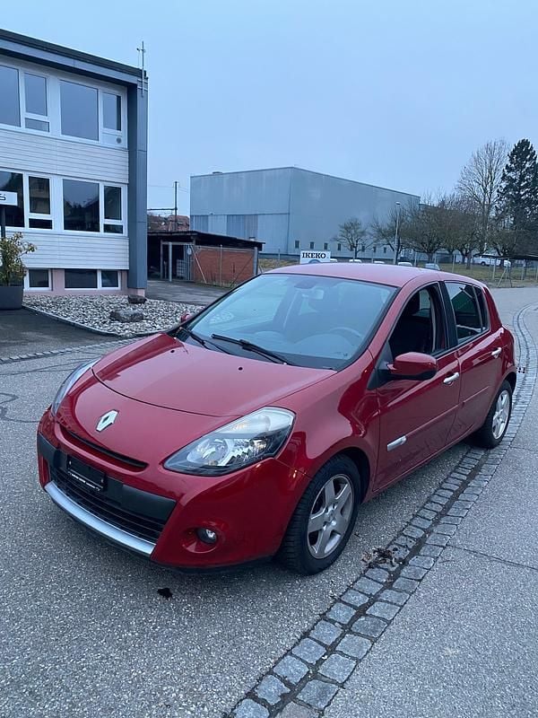 Gebraucht Renault Clio II Expression 101 PS (74 kW) 2009