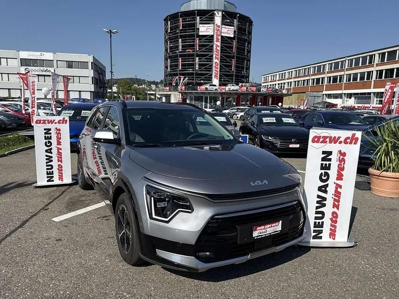Gray Neu 2025 Kia Niro Style SUV | CHF 33’500 (Superpreis) - Bild 1/4