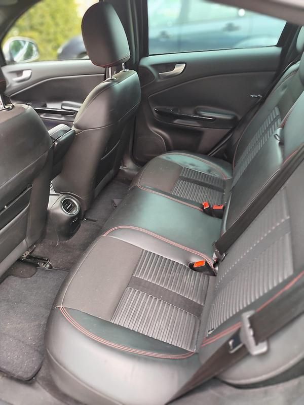 Gebraucht Alfa Romeo Giulietta Distinctive 120 PS (88 kW) 2011 Kleinwagen