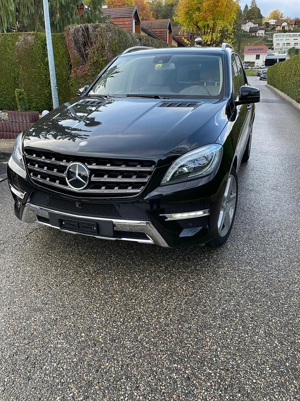 Gebraucht Mercedes ML500 408 PS (300 kW) 2014 SUV