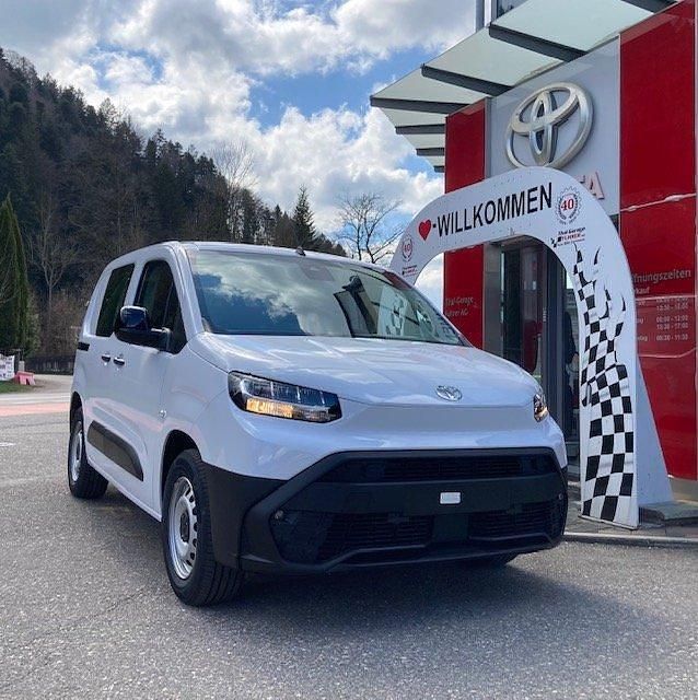 Neu 2025 Toyota Proace City Advance Van / Kleinbus | CHF 38’900 - Bild 1/3