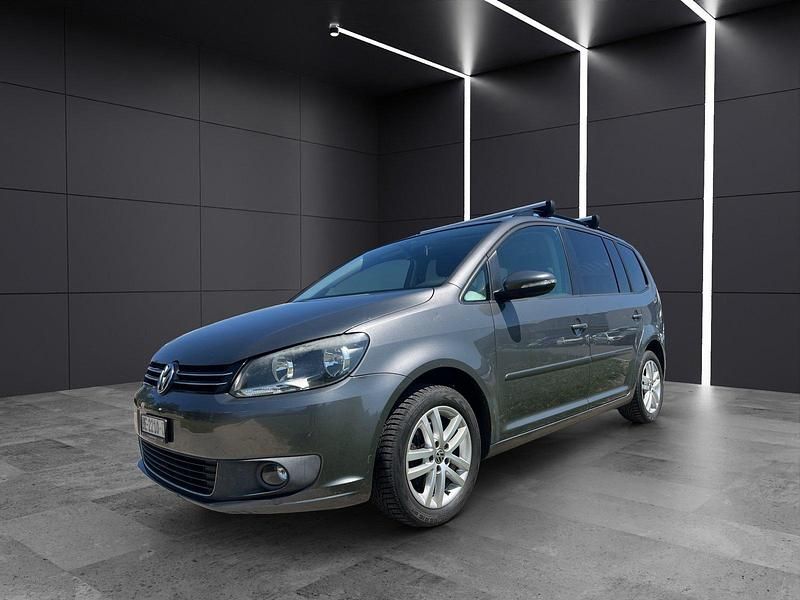 Gebraucht VW Touran Trendline 105 PS (77 kW) 2011 Van / Kleinbus