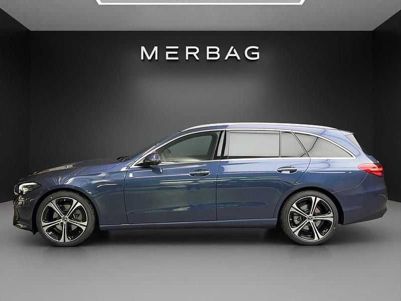 Gebraucht Mercedes C220 AMG line 197 PS (144 kW) 2024 Blau Limousine