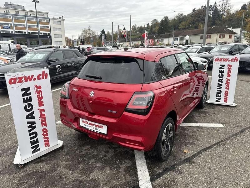 Neu Suzuki Swift 82 PS (60 kW) 2026 Rot Kleinwagen