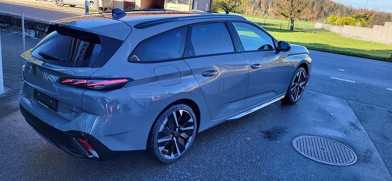 Neu Peugeot 308 SW GT 136 PS (100 kW) 2025 Kombi