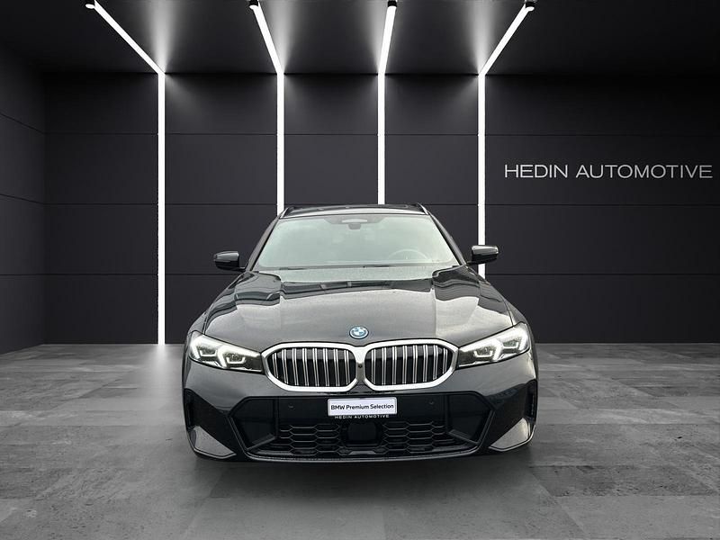 Gebraucht BMW 330e M Sport 292 PS (214 kW) 2024 Kombi