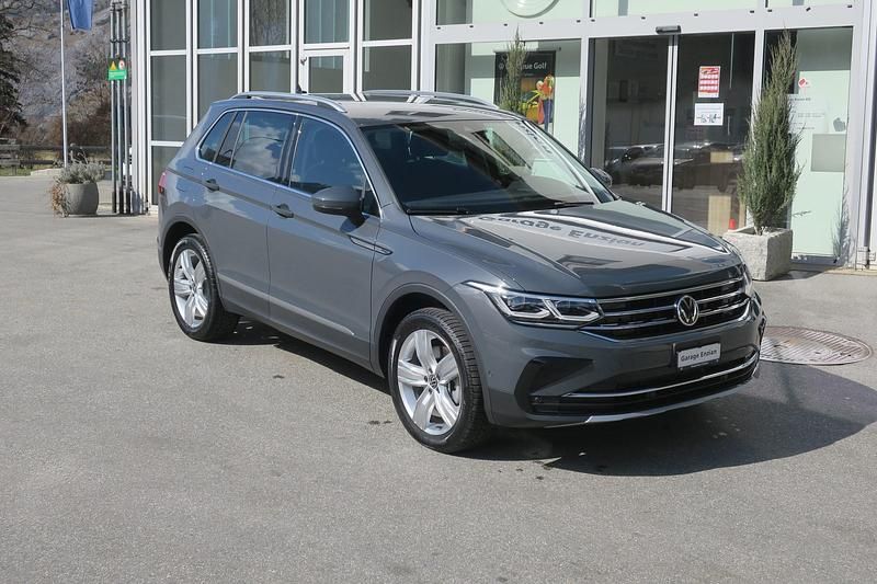 Anthrazit Gebraucht 2020 VW Tiguan Elegance SUV | CHF 38’900 - Bild 1/4