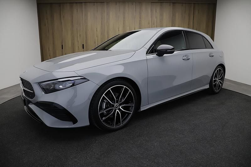 Gebraucht Mercedes A200 AMG line 150 PS (110 kW) 2025