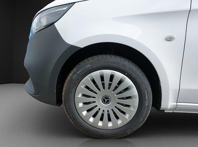 Gebraucht Mercedes Vito 102 PS (75 kW) 2024 Van