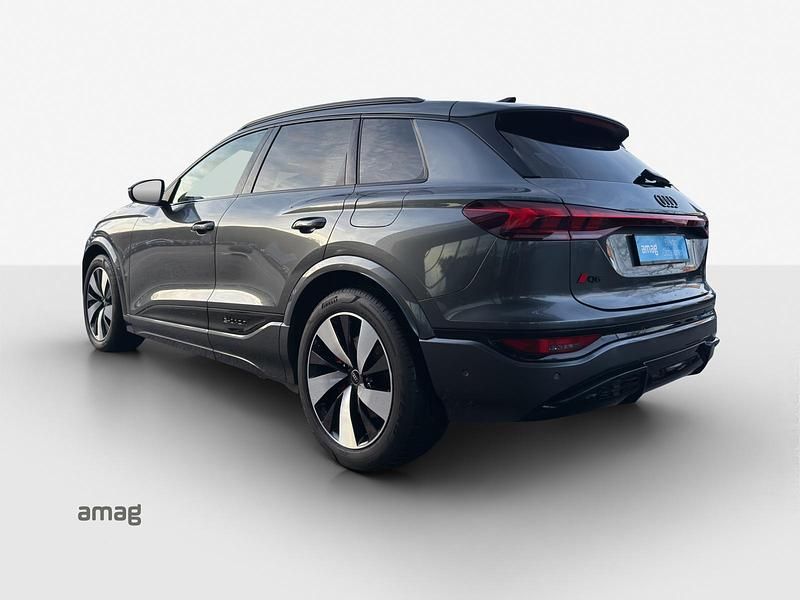 Gebraucht Audi Q6 e-tron Ambiente 285 kW (388 PS) 2024 Daytonagrau perleffekt SUV