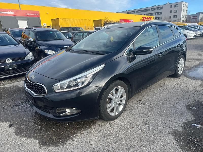 Gebraucht Kia Ceed Sportswagon 128 PS (94 kW) 2015 Kombi